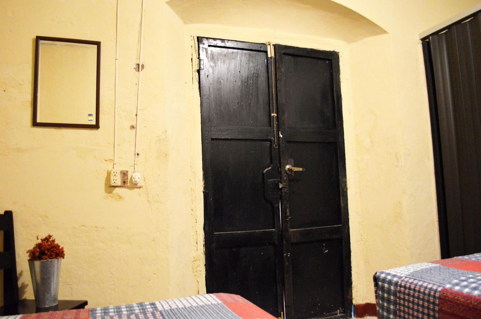 Ave Del Paraiso Guest House Antigua Exterior foto